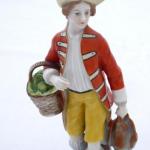 Rokokostatue eines Jungen mit Korb und Rebhuhn - O