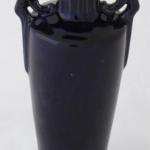 Vase aus Kobalt mit antikem Motiv - Josef Strnact,