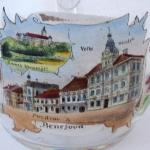 Glashumpen mit Schloss Konopiste und der Stadt Ben