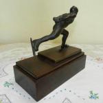 Skulptur - Bronze, patinierte Bronze - Hugo Uher - 1930