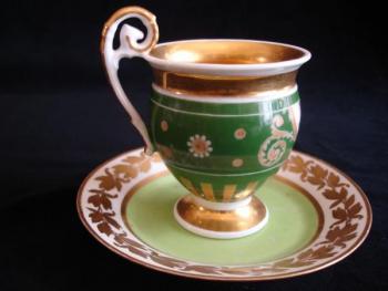 Tasse und Untertasse - weißes Porzellan - 1850