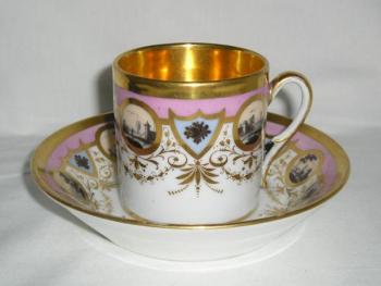 Tasse und Untertasse - bemaltes Porzellan - 1810