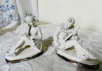 Zwei Porzellan Figuren - weißes Porzellan - 1930