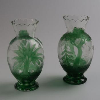 Zwei Vasen - klares Glas, grnes Glas - 1925