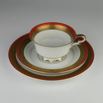 Tasse und Untertasse - weies Porzellan - 1920