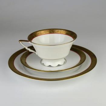 Tasse und Untertasse - weißes Porzellan - 1930
