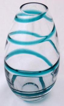 Vase mit azurblauer Spirale