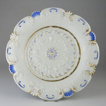 Dekorativer Teller - weißes Porzellan - 1830