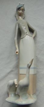 Porzellan Figur Mädchen - 1930