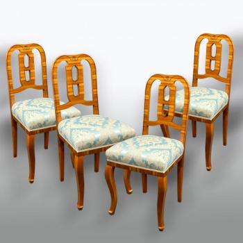Vier Stühle - 1930