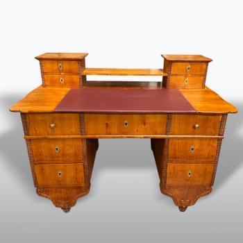 Schreibtisch - 1840