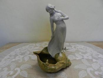 Porzellanfigur - Porzellan - Royal Dux - 1900