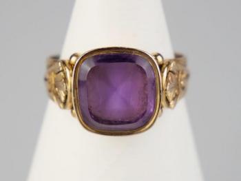 Ring - Gold, Amethyst - 1880