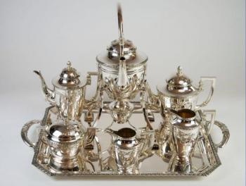 Silber Tischservice - gehmmertes Silber - 1890