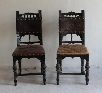 Zwei Stühle - massive Buche, Leder - 1881