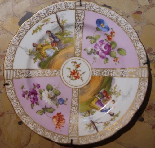Dekorativer Teller - weißes Porzellan - 1890