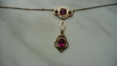 Goldene Halskette - 1900