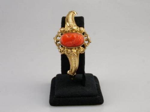 Armband - Gold, Koralle - 1870